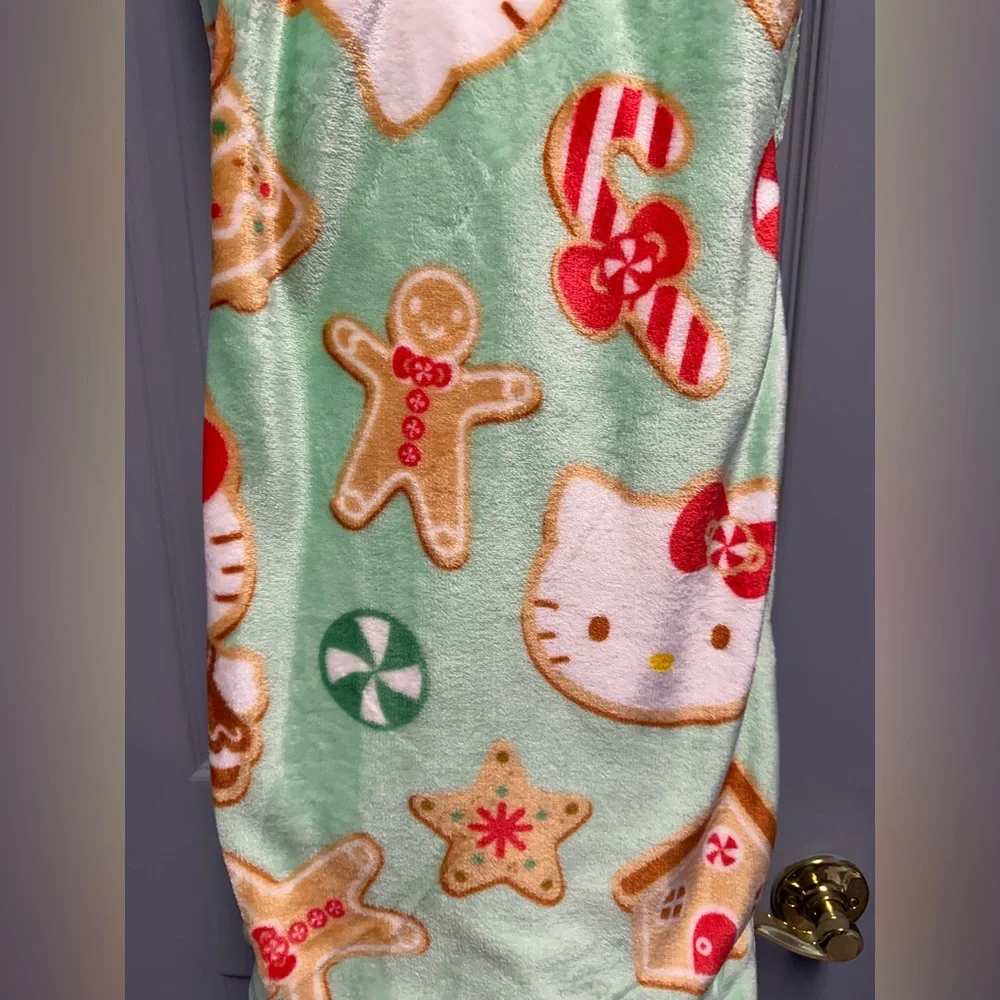 Hello Kitty Mint Green Blanket
